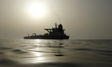 Контейнеровозът, ударил танкер край Великобритания, вероятно ще потъне