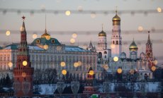 Цената на санкциите ще удари Русия по-тежко с времето, показва доклад на ЕК