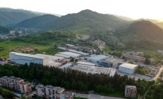 Производител на текстил: Скъпият транспорт от Китай ни прави временно по-конкурентни