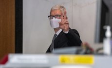 С нови регулации САЩ се готвят да отворят още магазини в устройствата на Apple и Google 