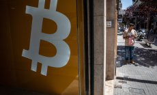 Страх обзема търговците на биткойн, залагащи на свободно падане до $80 000