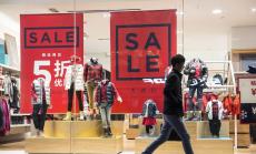 Напрежение на азиатските пазари, петролът отново пада