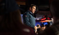 Рон ДеСантис отпадна от надпреварата за президент и подкрепи Тръмп