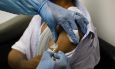 Ваксината на Pfizer и BioNTech е ефективна в над 90% от случаите срещу COVID-19