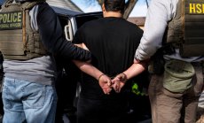 Тръмп заплаши Колумбия с 25% мита, санкции заради депортирани мигранти