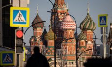 Петролът стигна 7-годишен връх, а руската борса с най-голям спад от 2014 г. 