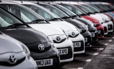 Обемът на продажбите на нови коли в България спада до най-ниското си ниво от февруари през изминалия месец