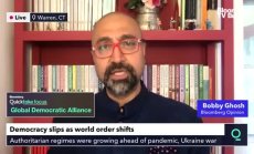 Демокрацията в новия световен ред