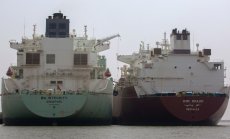 Петролното ембарго срещу Русия увеличи броя на танкерите, плаващи "в сянка"