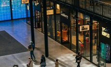 Инфлацията в Обединеното кралство остава над 10% и предполага нов ръст на лихвите