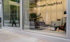 Технологични гиганти, спрете да се опитвате да създавате божествен ИИ