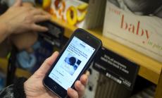 Amazon намалява такси заради азиатски конкуренти