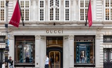 Kering търси начини да се справи със спада на печалбата и цената на акциите