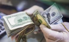 Доларът изтри ръстовете си за 2021 г. след слаби данни за заетостта в САЩ