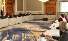 Този зимен сезон при престой на лифт станциите - само с маска и през един метър