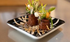 Един ден от живота на микроба, който иска да замени пържолата ви 