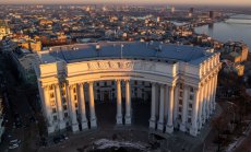 Все повече корпорации стават косвени жертви на съвременните военни методи