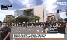 Кметът на Лос Анджелис призова за по-малко финансиране на полицията
