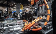 Mercedes и BMW също разкриха имената на партньорите си след пожар на EV в Южна Корея