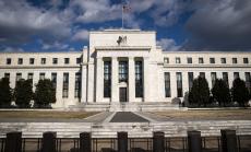 Фед запази прогнозата си за нулеви лихвени проценти до 2023 г.