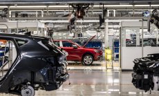 Европейските автомобилни акции привличат ловци на изгодни сделки с 50% отстъпка