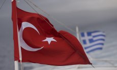 Турция и Гърция се стремят да задълбочат връзките си въпреки напрежението в Кипър