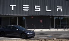 Акциите на Tesla поевтиняха, докато Мъск обещава "епичен" край на годината