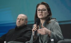 Зеленски пренарежда кабинета в условията на криза във военновременната икономика