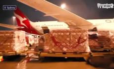 От целия свят пътуват помощи към Индия