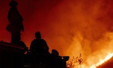 Смъртоносни пожари бушуват в Гърция и Испания, силни бури обхванаха Кипър