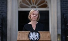 Политическата буря вече дебне Лиз Тръс след дните на траур в Обединеното кралство