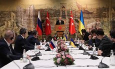 Турската лира отчита седмичен ръст, но все още изостава от рублата за 2022 г.