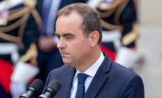 Премиерът на Франция подаде оставка ден след формиране на кабинета