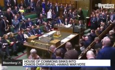 Хаос в Камарата на общините в Лондон заради антивоенна декларация