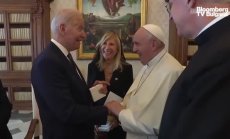 Байдън нарече папата войн на мира