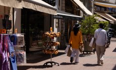 Инфлацията в еврозоната се задържа на 2%, подкрепяйки курса на ЕЦБ за лихвите