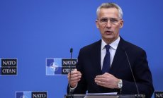 Държавите от НАТО се съгласиха да доставят тежки оръжия на Украйна