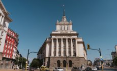 България е в окото на бурята от дезинформация, засилена от AI и социалните мрежи