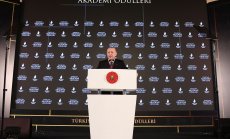 Лирата спадна с нови 6%, а Ердоган оправда политиката си с религията