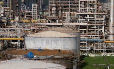 Цената на петрола пада въпреки натиска върху Индия заради руските доставки