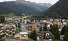Форумът в Давос се завръща с по-малко милиардери и без сняг