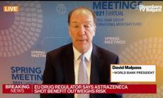 Световната банка призова да се освободят излишните ваксини