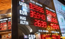 Долар, евро, юан - на коя валута да заложим? Попитахме експертите