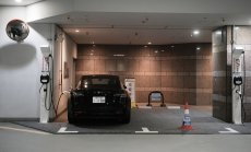 Първите станаха последни в електромобилността