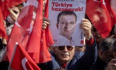 Арестуваният съперник на Ердоган призовава за бойкот на свързаните с държавата фирми