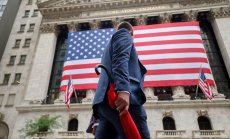 Фючърсите върху акциите в САЩ падат заради митата на Тръмп