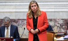 Макрон пренебрегва френската левица, а центърът държи най-високия пост в Парламента