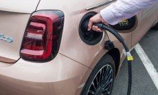 Европейците не искат скъпите модели електромобили, което забавя преходът в ЕС