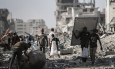 Примирието започва сред облекчение и болка, а „Хамас” се завръща в град Газа