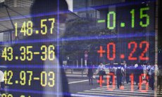 Акциите започват предпазливо седмица, изпълнена с икономически събития